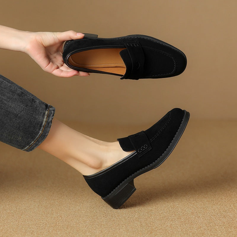 Bottines en Suédine – Talon Moyen & Élégance Intemporelle