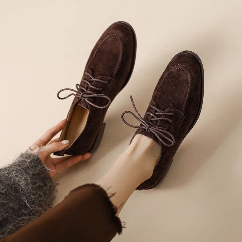 Chaussures Femme en Suédine – Bout Carré & Talon Moyen