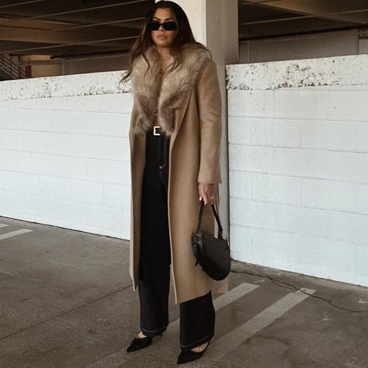 Manteau long en laine avec col en fourrure pour femme
