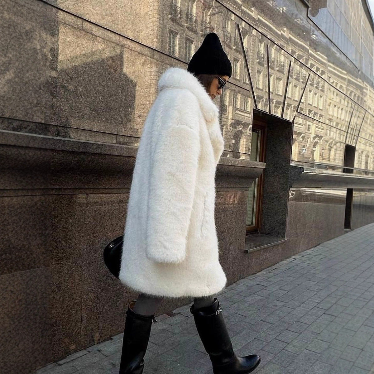 Manteau en Fausse Fourrure – Élégance & Confort