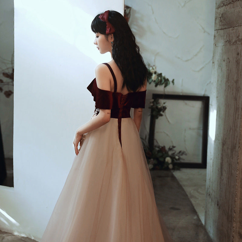 Robe à bretelles tendance pour femme