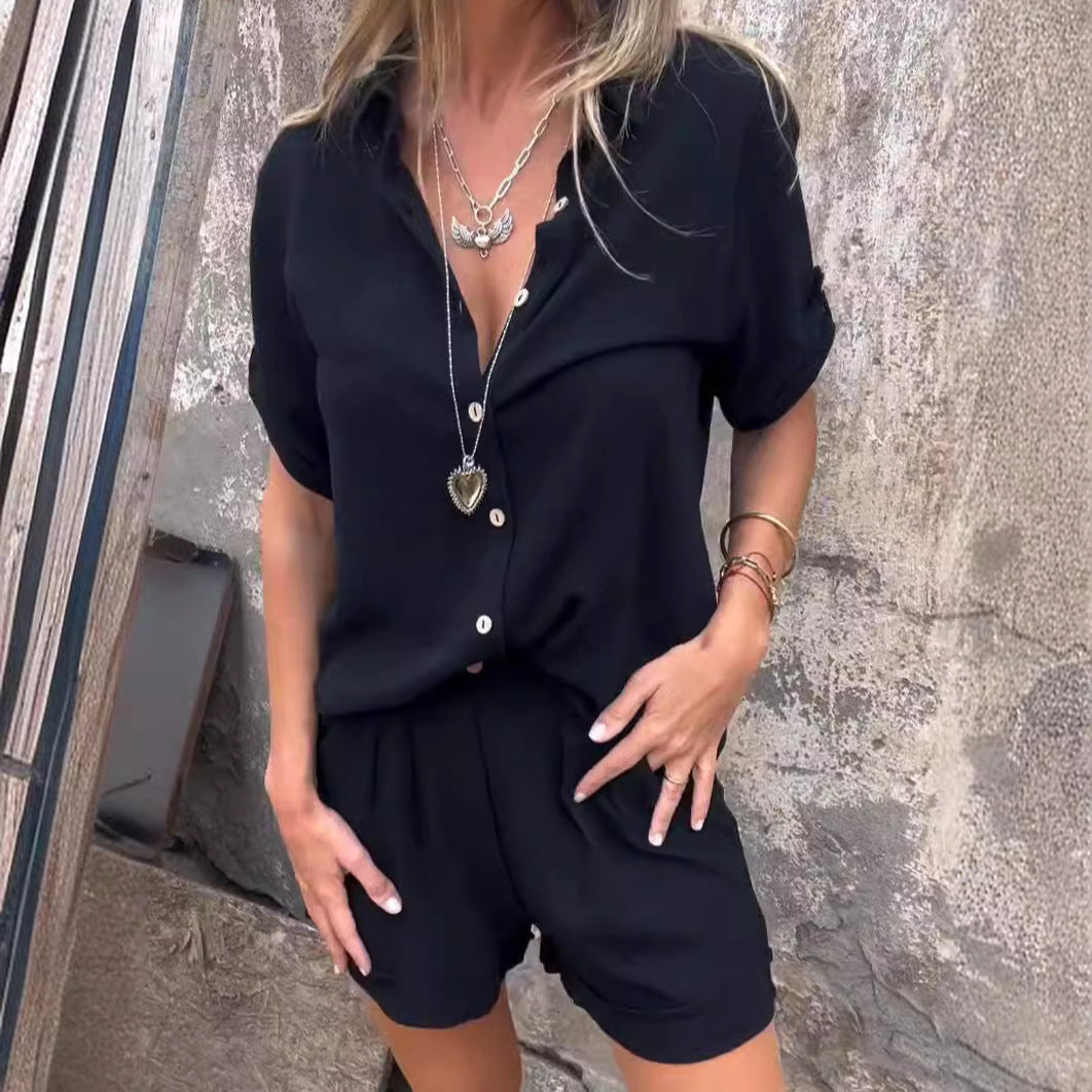 Ensemble femme : chemise à manches courtes à revers et short à poches