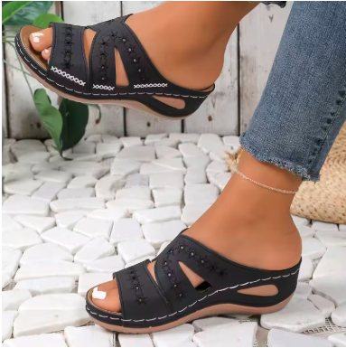 Sandales et Chaussons Brodés