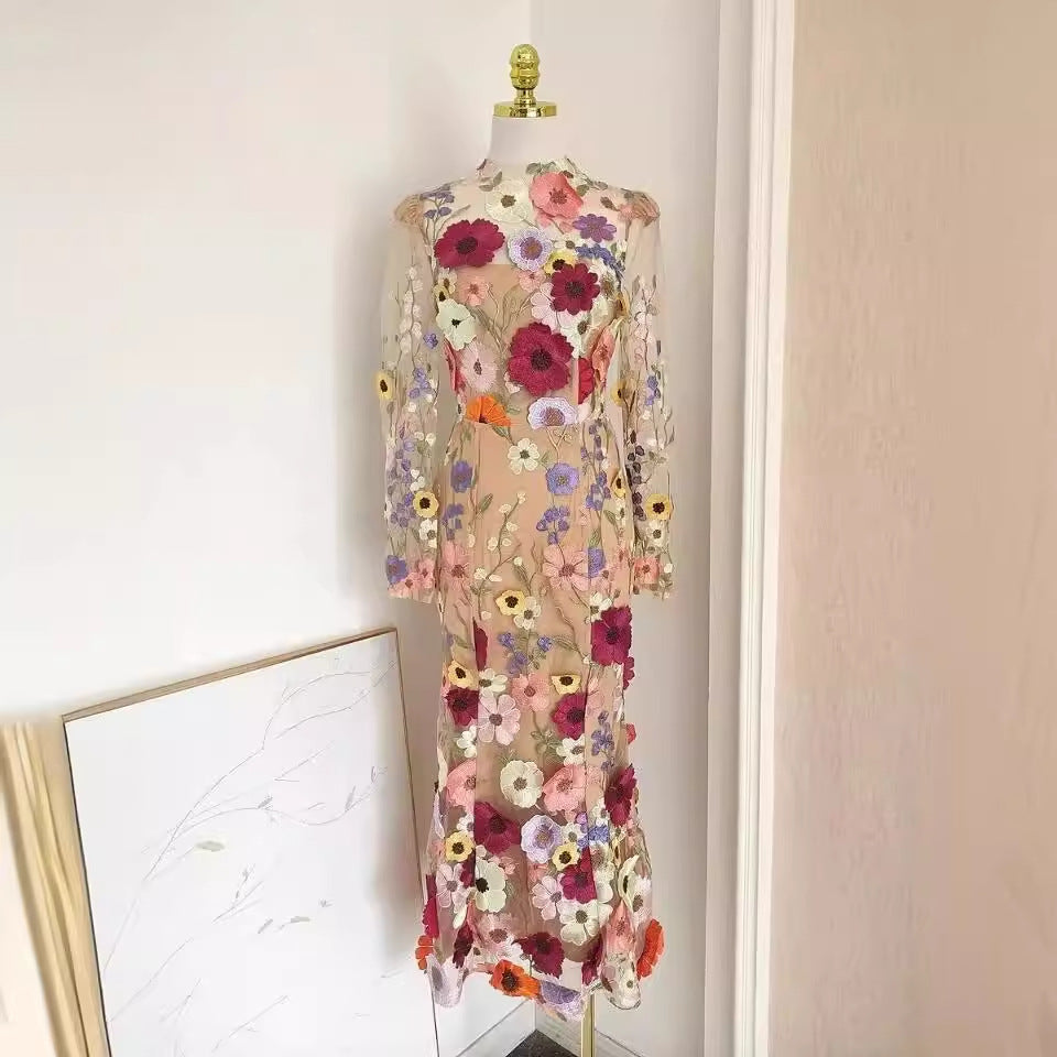 Robe Sirène à Motifs Floraux – Manches Longues