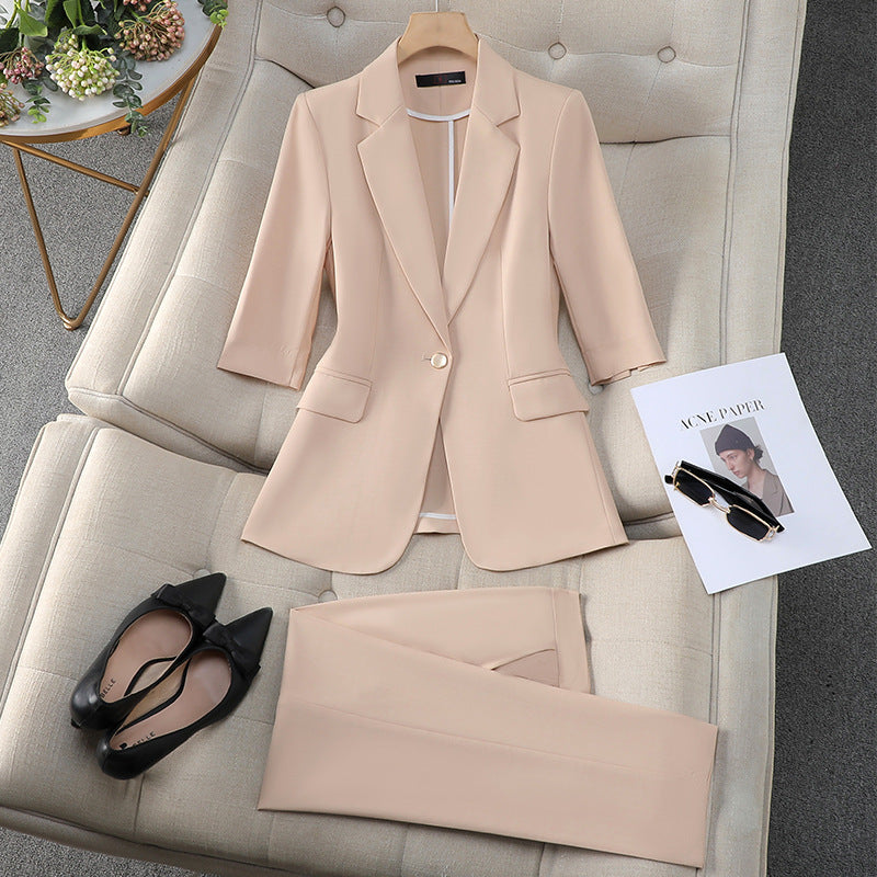 Ensemble Blazer & Pantalon – Chic et Polyvalent