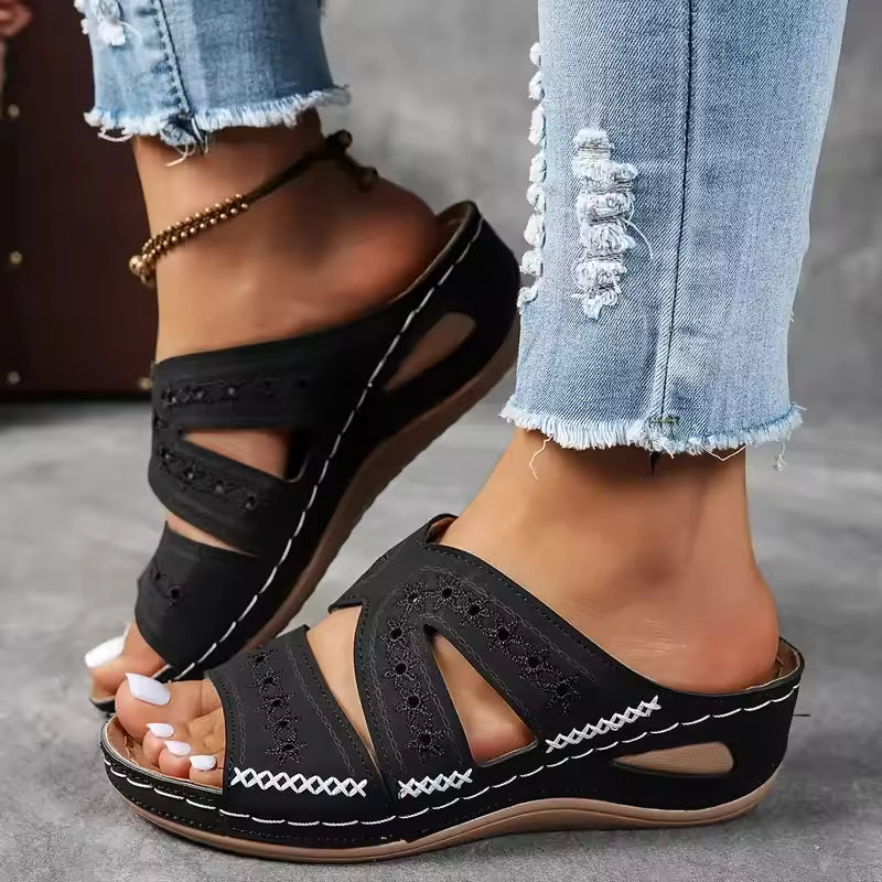 Sandales et Chaussons Brodés