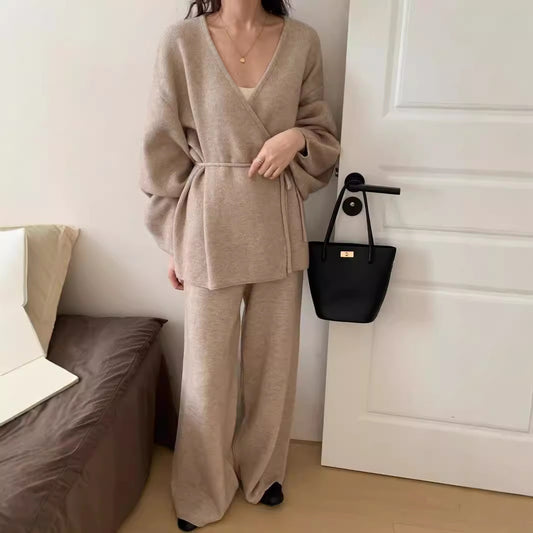 Ensemble  cardigan tricoté et pantalon