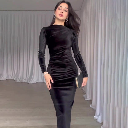 Robe Élégante à Manches Longues – Finition Brillante