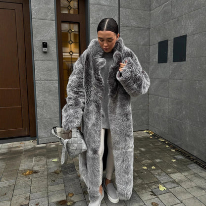Manteau Long en Fausse Fourrure – Élégance Féminine
