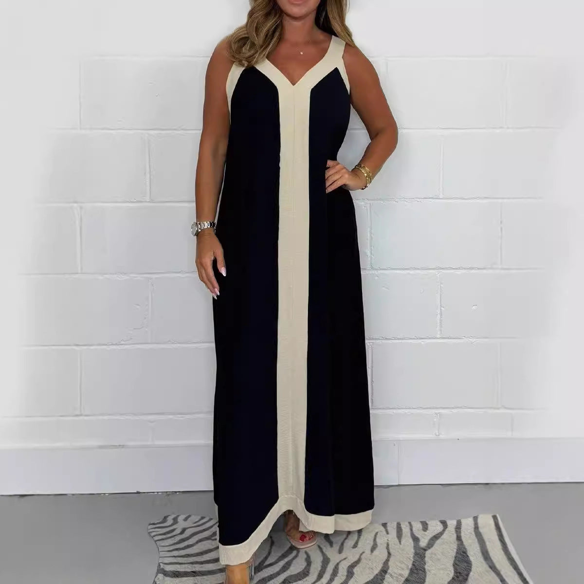 Robe longue décontractée ample à col en V et sans manches