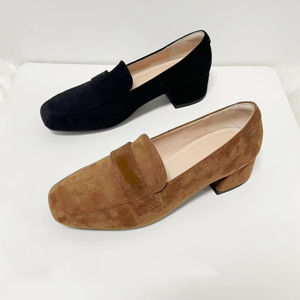 Bottines Chic en Suédine – Style Polyvalent