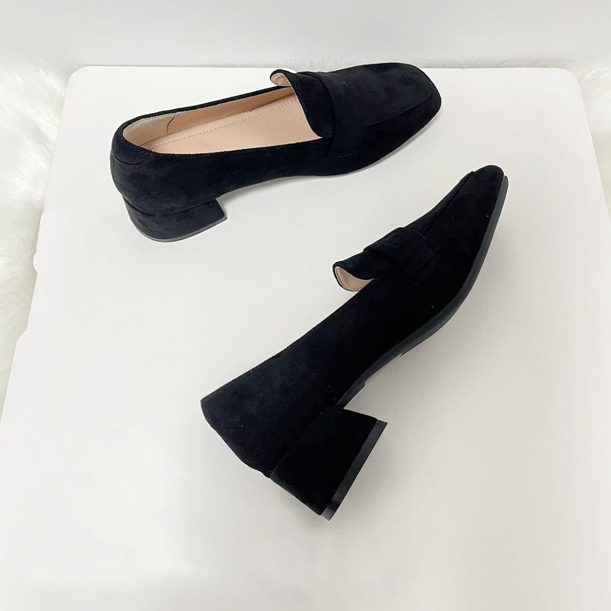 Bottines Chic en Suédine – Style Polyvalent