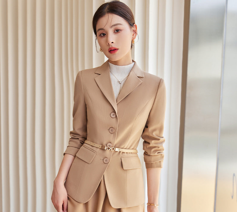 Ensemble Tailleur Moderne Femme – Veste Chic & Jupe Élégante