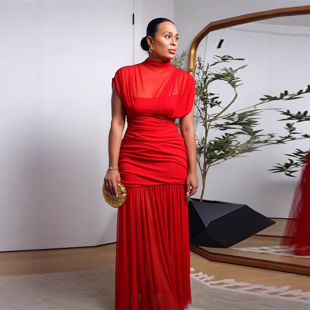 Robe longue à demi-col roulé et coutures en maille