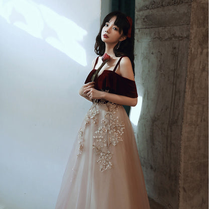 Robe à bretelles tendance pour femme