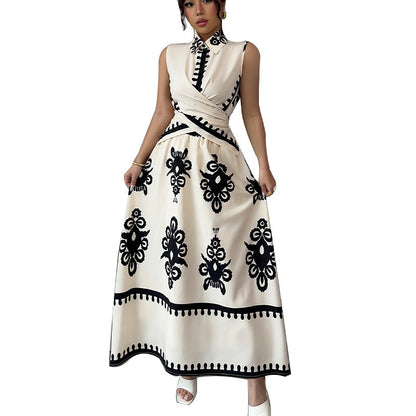 Robe Fleurie à Bretelles – Élégante  Polyvalente