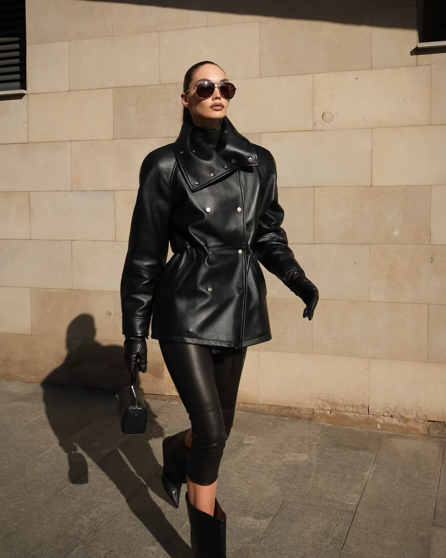 Noctéra – Veste en Similicuir Manches Lanternes