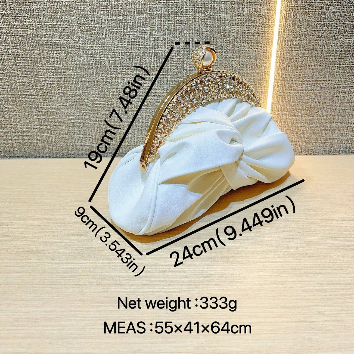 Pochette de soirée haut de gamme ornée de diamants