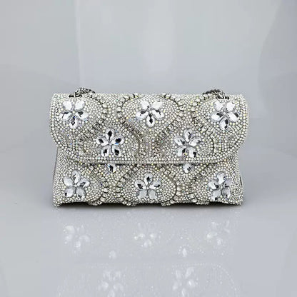 Sac de soirée mondain incrusté de diamants et orné de pierres