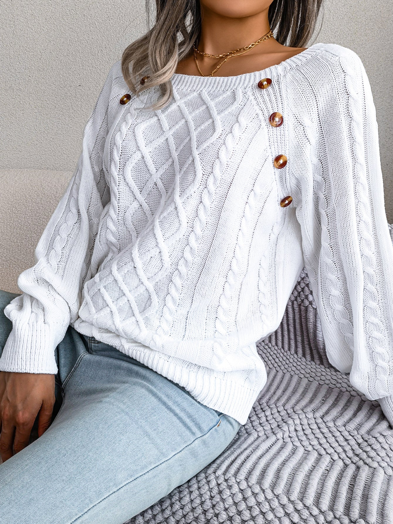 Pull décontracté à col carré et boutons en maille